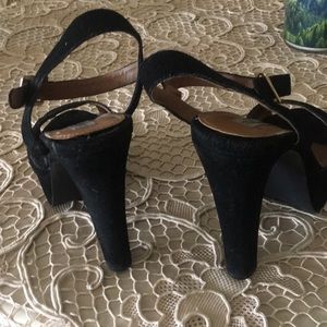 Steve Madden black  suede platform shoes